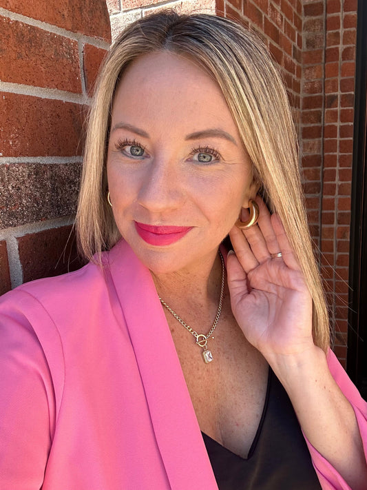 "Golden Touch: Elevate Your Everyday Style with Timeless Jewelry"