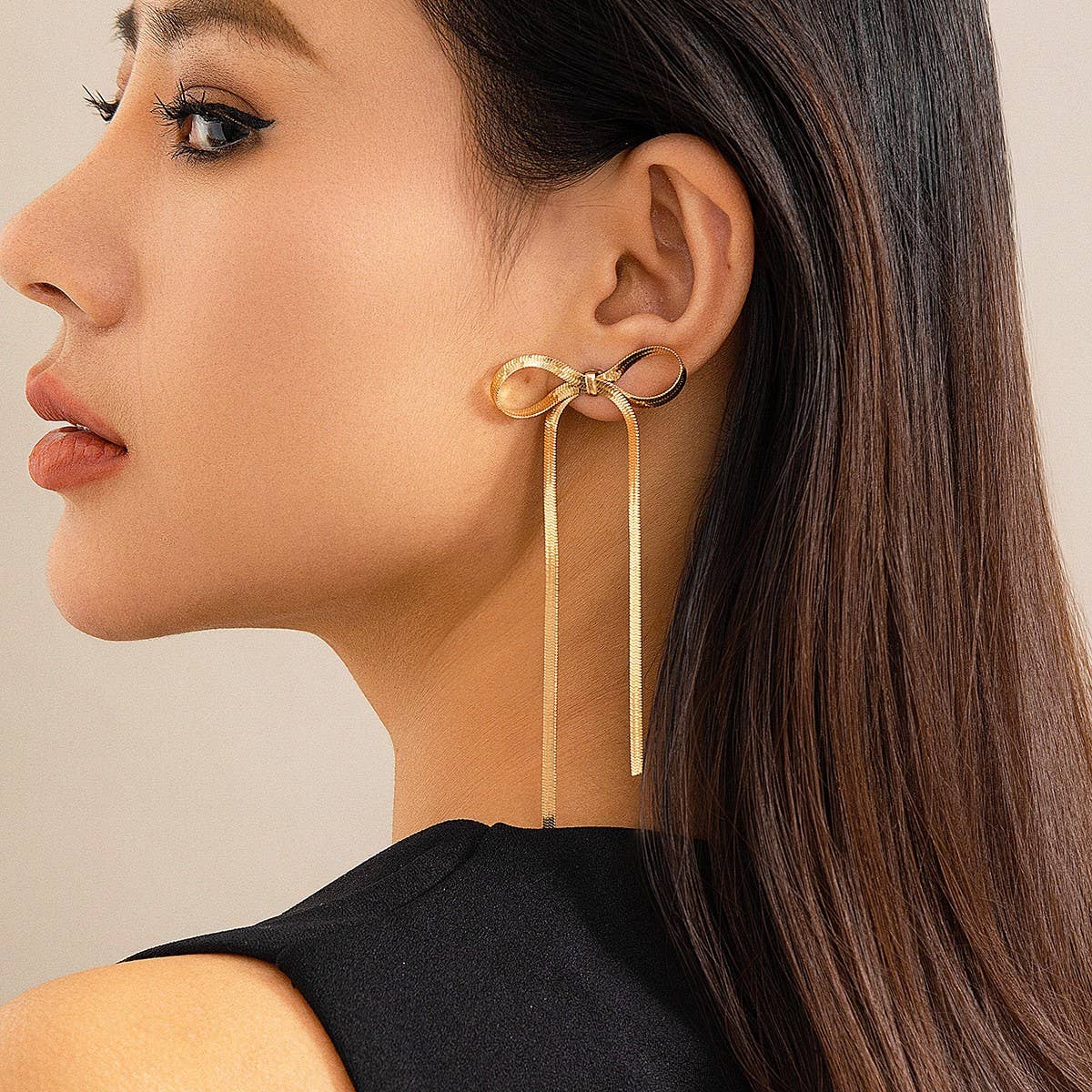 Chic Gold Bow Earrings